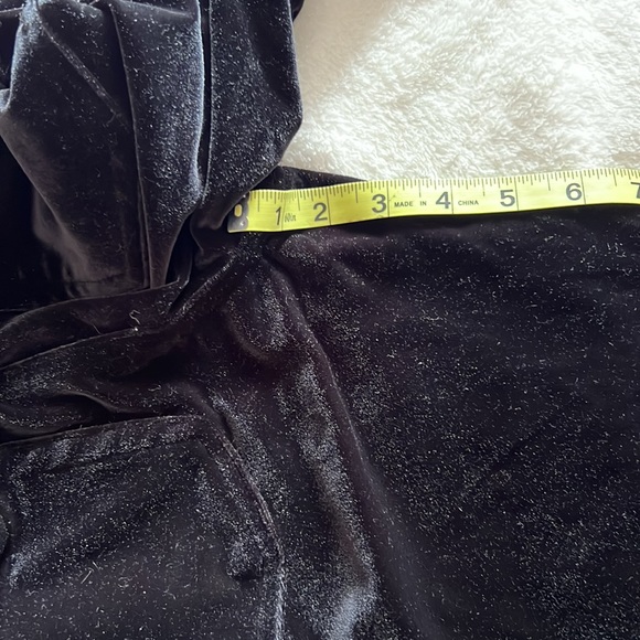 INC Faux velvet skinny pants - Picture 4 of 6